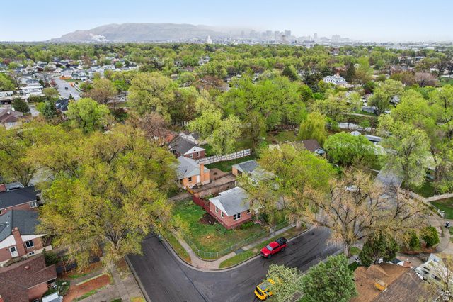1379 S UTAHNA DR, Salt Lake City, UT 84104