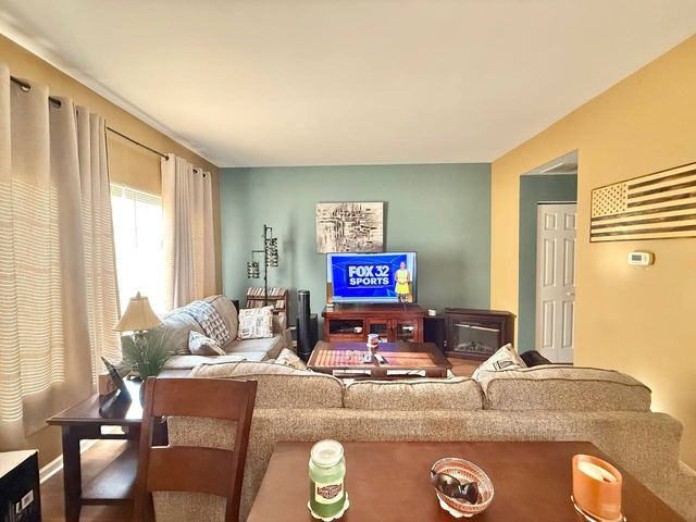 161 Braxton Lane 61C, Aurora, IL 60504