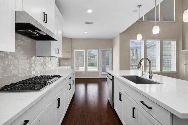 2964 Jade Springs Lane, Pearland, TX 77584