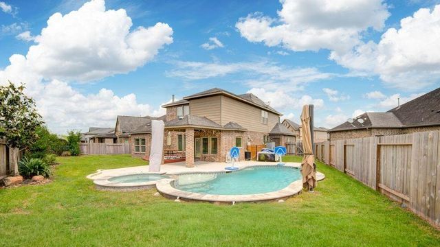 2964 Jade Springs Lane, Pearland, TX 77584