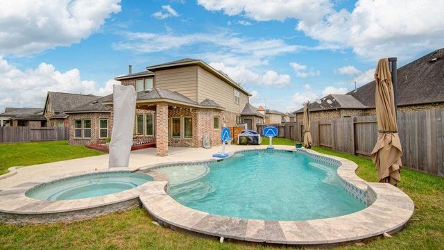 2964 Jade Springs Lane, Pearland, TX 77584