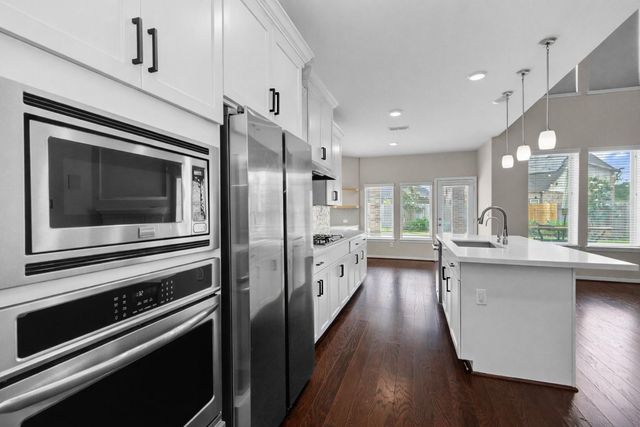 2964 Jade Springs Lane, Pearland, TX 77584