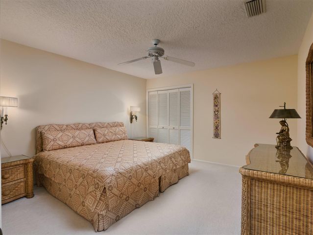 109 Golfview Court, Palm Beach Gardens, FL 33418