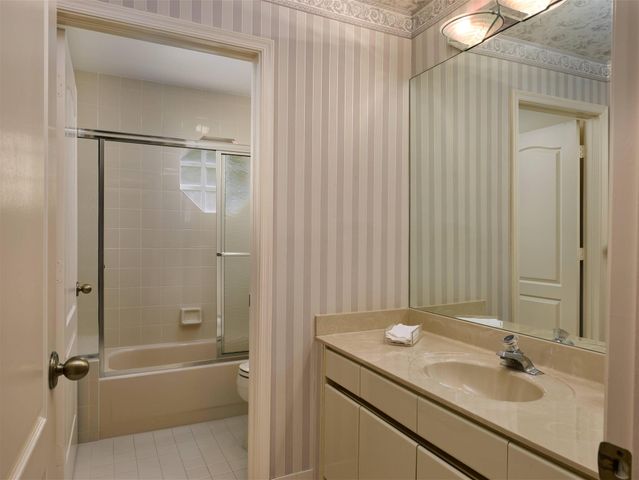 109 Golfview Court, Palm Beach Gardens, FL 33418