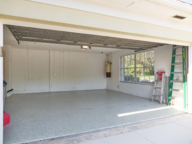 109 Golfview Court, Palm Beach Gardens, FL 33418