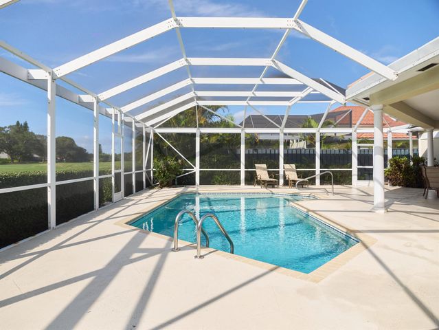 109 Golfview Court, Palm Beach Gardens, FL 33418