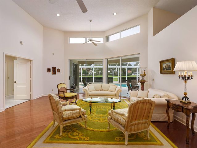 109 Golfview Court, Palm Beach Gardens, FL 33418