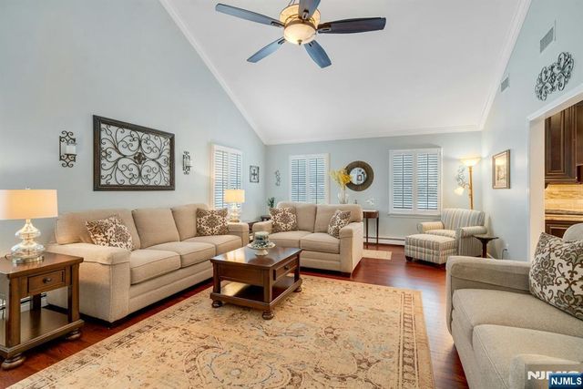 35 Malcolm Place, Mahwah, NJ 07430