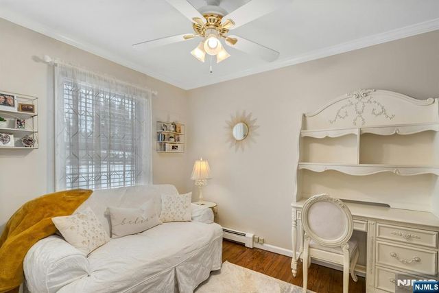 35 Malcolm Place, Mahwah, NJ 07430