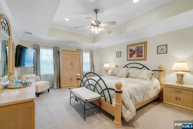 35 Malcolm Place, Mahwah, NJ 07430