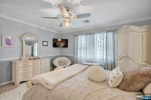 35 Malcolm Place, Mahwah, NJ 07430