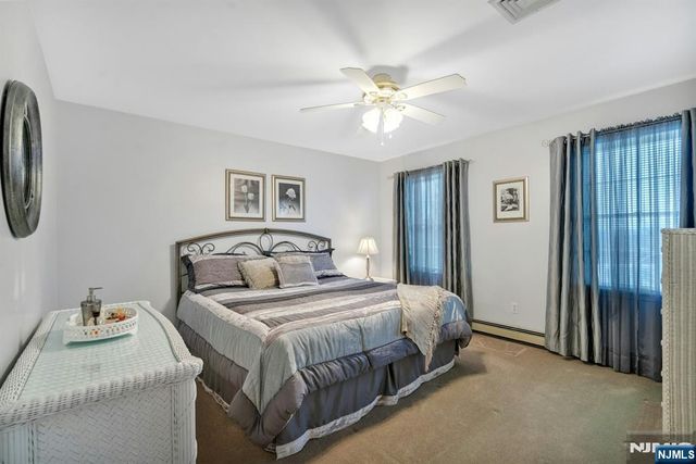 35 Malcolm Place, Mahwah, NJ 07430