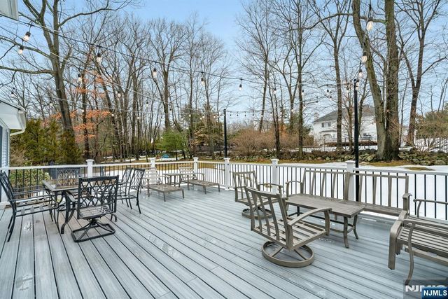 35 Malcolm Place, Mahwah, NJ 07430