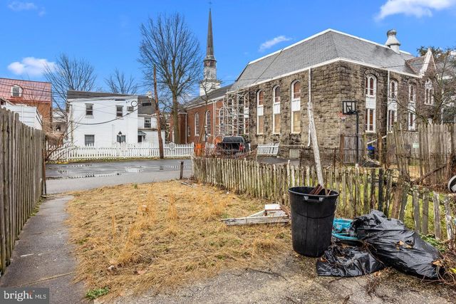 244 CEDAR ST, Bristol, PA 19007