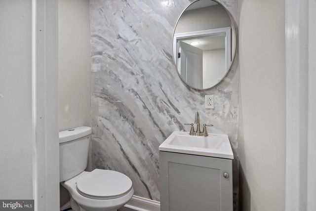 244 CEDAR ST, Bristol, PA 19007