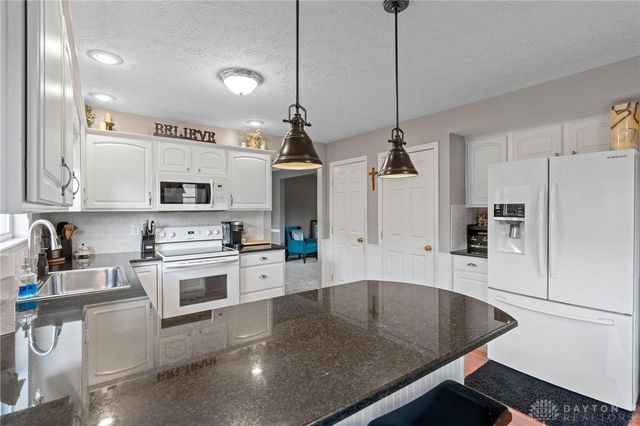 154 George Wythe Way, Beavercreek, OH 45434