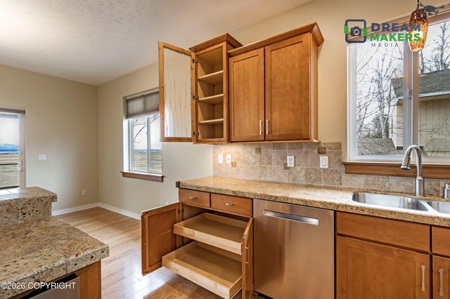 6860 W Leckwold Drive, Wasilla, AK 99623