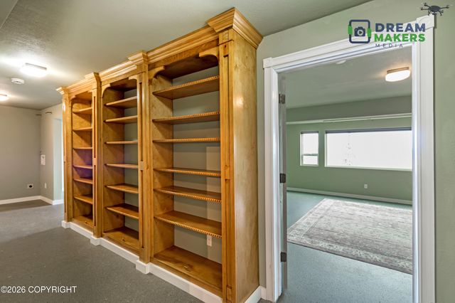 6860 W Leckwold Drive, Wasilla, AK 99623