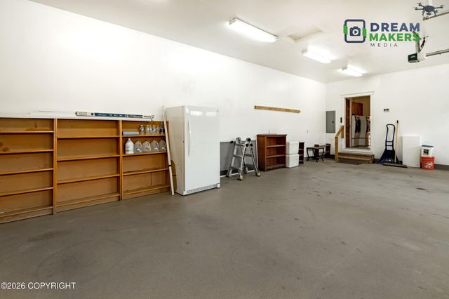6860 W Leckwold Drive, Wasilla, AK 99623