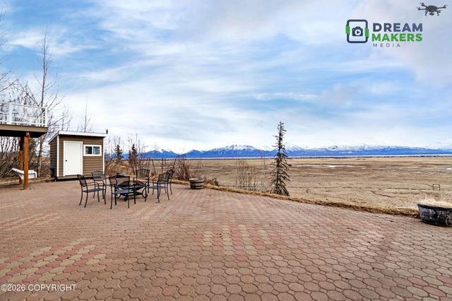 6860 W Leckwold Drive, Wasilla, AK 99623