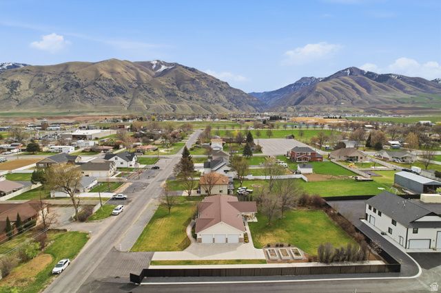 630 E 100 S, Hyrum, UT 84319