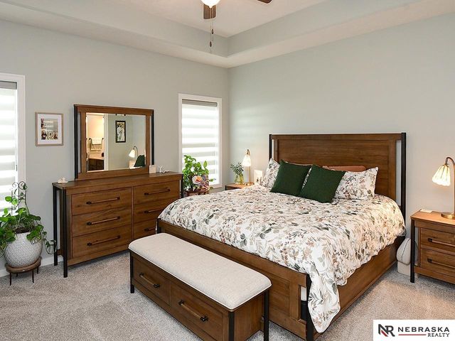 11976 S 113th Street, Papillion, NE 68046