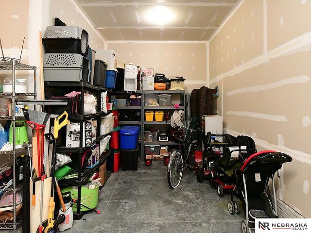 11976 S 113th Street, Papillion, NE 68046