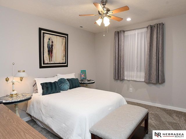11976 S 113th Street, Papillion, NE 68046