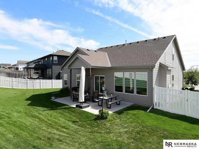 11976 S 113th Street, Papillion, NE 68046