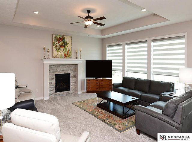 11976 S 113th Street, Papillion, NE 68046