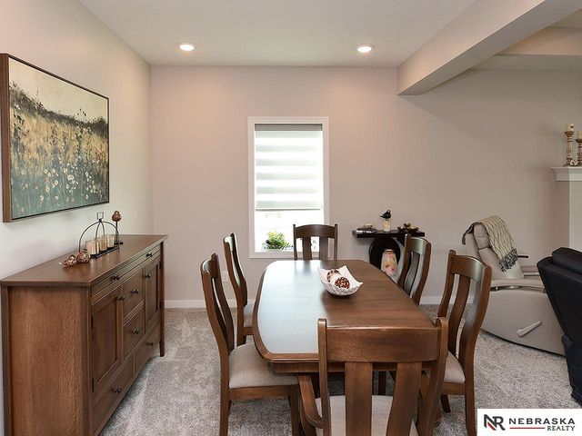 11976 S 113th Street, Papillion, NE 68046