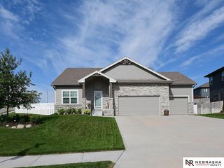 11976 S 113th Street, Papillion, NE 68046