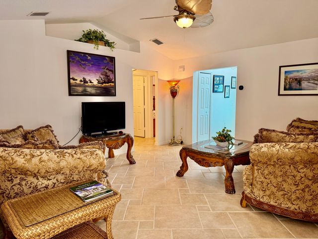 2595 SE 6th Avenue, Okeechobee, FL 34974