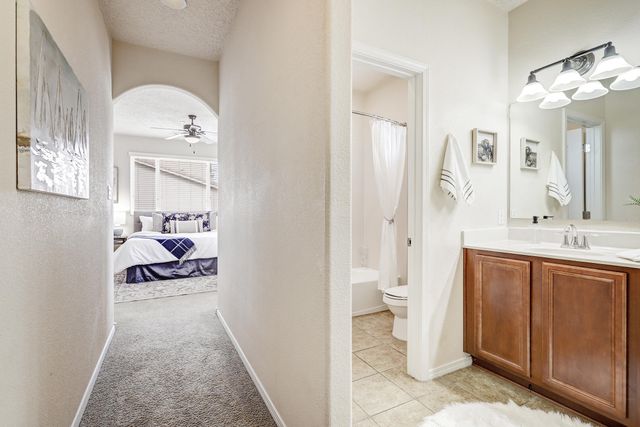 4345 Santo Domingo Street B, Santa Fe, NM 87507