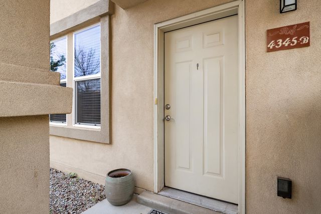 4345 Santo Domingo Street B, Santa Fe, NM 87507