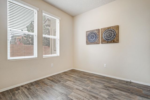 4345 Santo Domingo Street B, Santa Fe, NM 87507