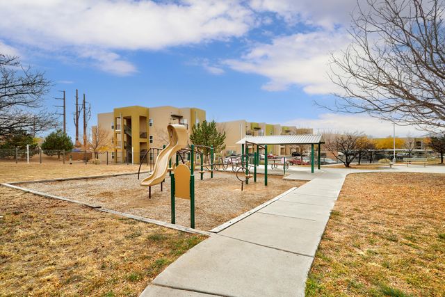 4345 Santo Domingo Street B, Santa Fe, NM 87507