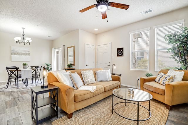 4345 Santo Domingo Street B, Santa Fe, NM 87507