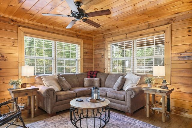 25 Foster Lane, Morganton, GA 30560