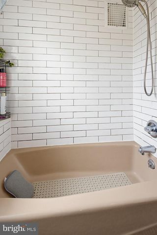 308 E NEW ST, Lititz, PA 17543