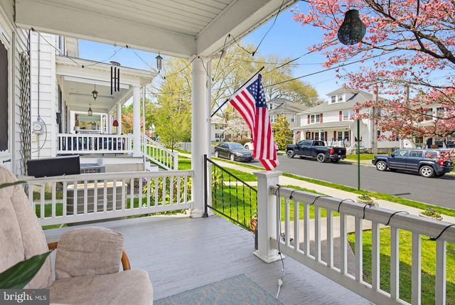 308 E NEW ST, Lititz, PA 17543