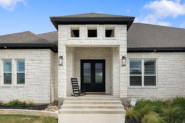 1102 Woodpark LN, Georgetown, TX 78633