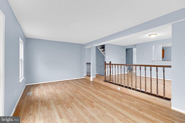 7600 MANDAN RD, Greenbelt, MD 20770