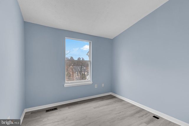 7600 MANDAN RD, Greenbelt, MD 20770