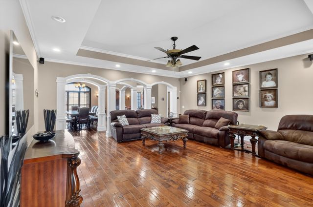 635 Chicken Rd, Lebanon, TN 37090