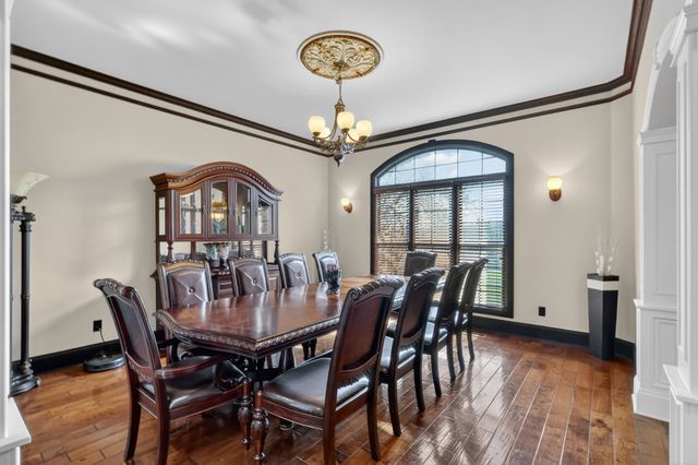 635 Chicken Rd, Lebanon, TN 37090