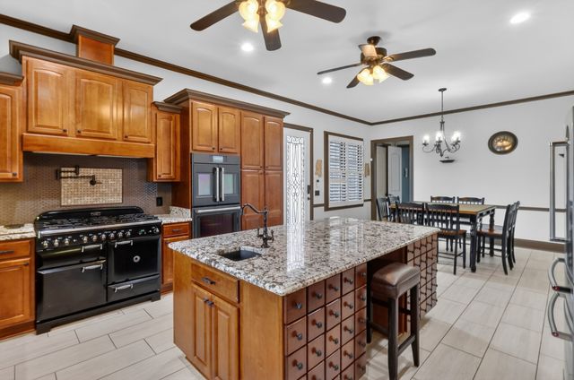 635 Chicken Rd, Lebanon, TN 37090