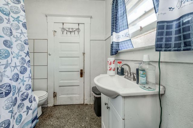 501 N Street, Sanger, CA 93657