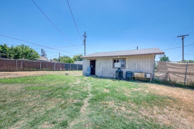 501 N Street, Sanger, CA 93657