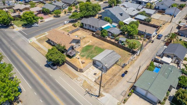 501 N Street, Sanger, CA 93657